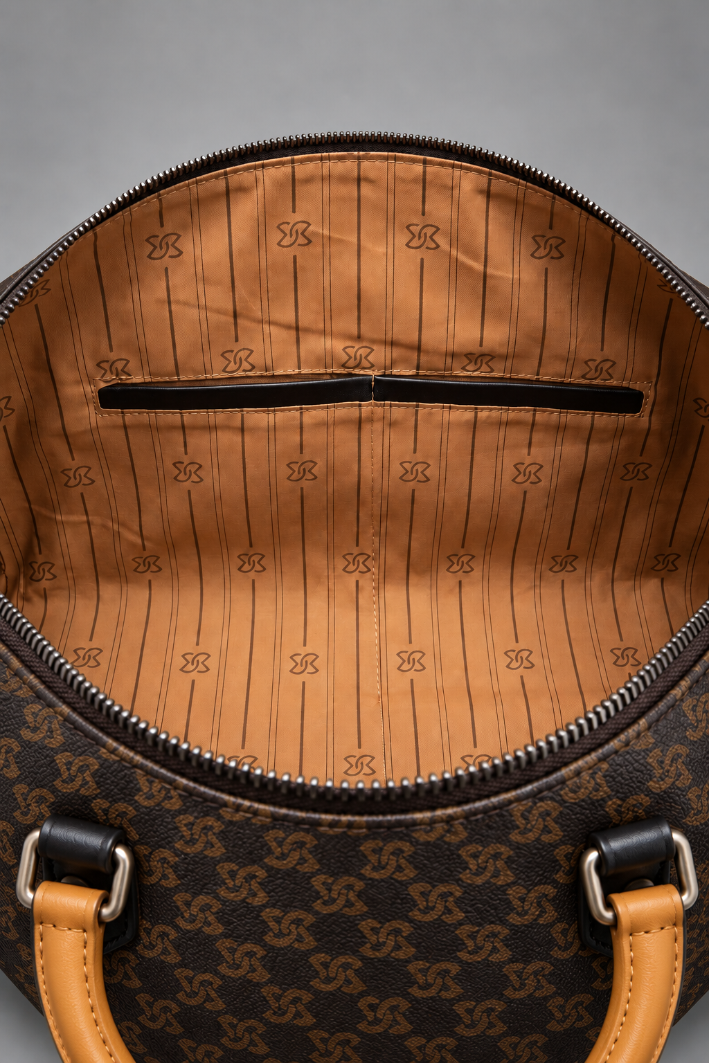 Bismarck bag, interior lining